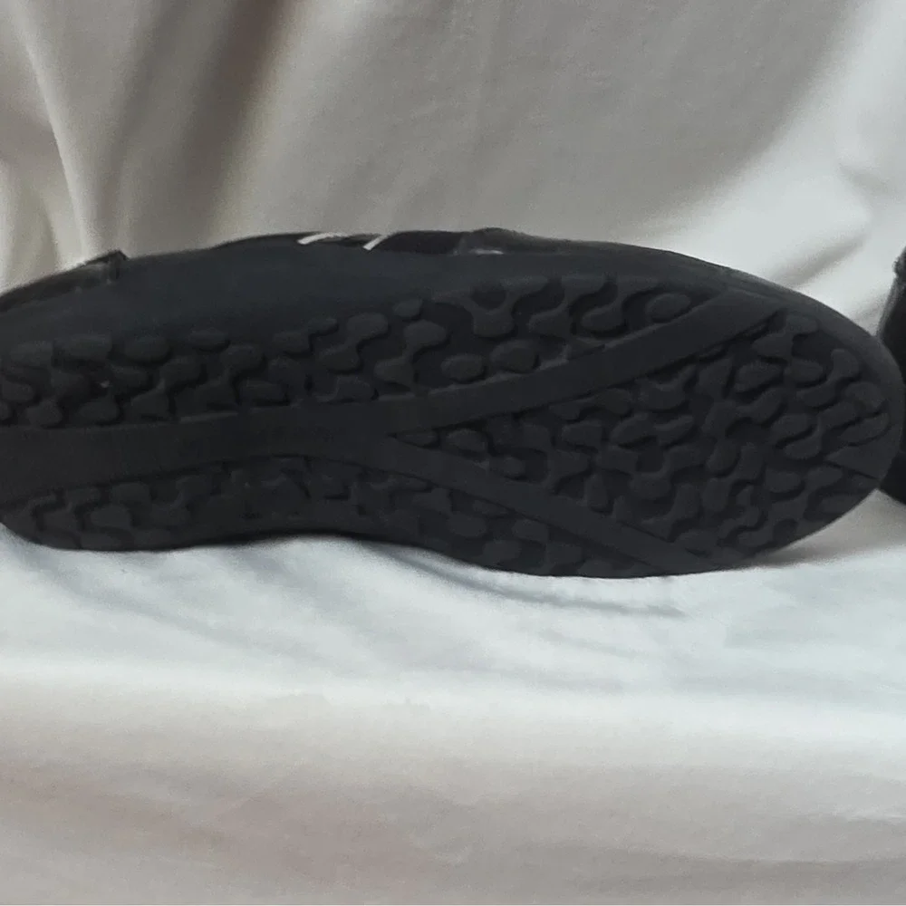 Ros Hommerson Nancy Black Leather Comfort Sneakers Women's 8.5 WW Lace Up